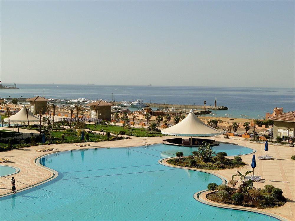 Porto Sokhna Pyramids Apartments Powered By Amer-Group Family Only Ain Sukhna Exteriör bild