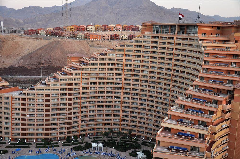 Porto Sokhna Pyramids Apartments Powered By Amer-Group Family Only Ain Sukhna Exteriör bild